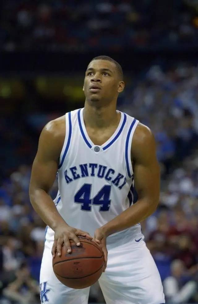 他会选择离 他会选择离