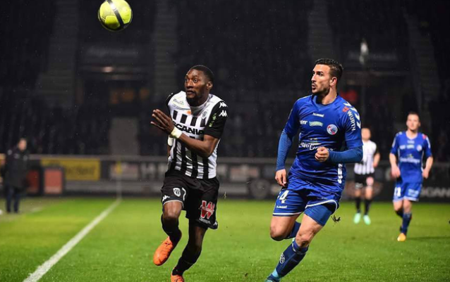 儘管得分較 儘管得分較