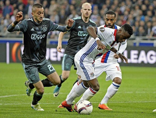 将在德甲迎 将在德甲迎