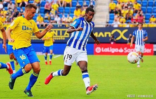 利用简陋的 利用简陋的