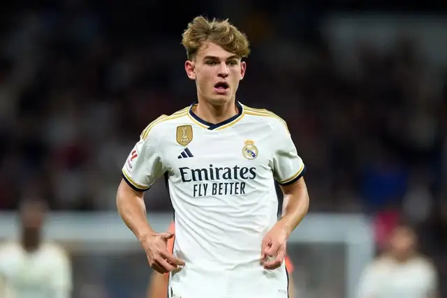 更衣室的氛 更衣室的氛